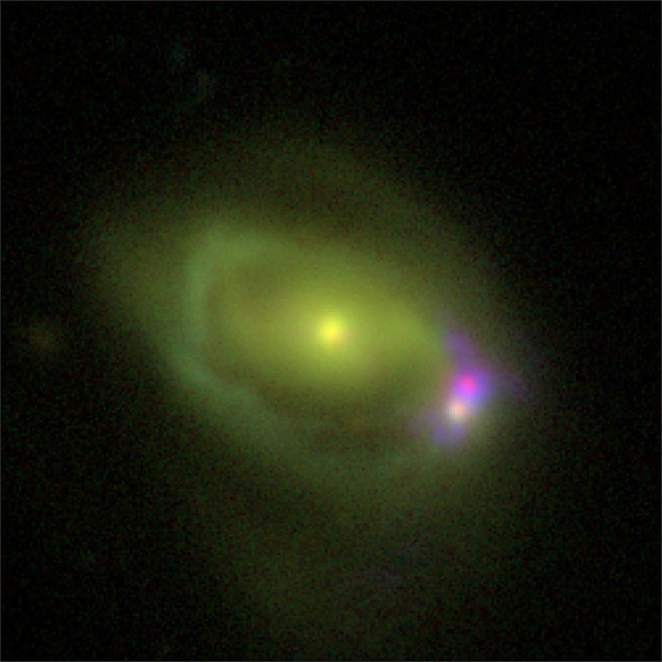 은하 Was 49a(녹색)와 Was 49b(분홍색)의 모습  Credit: DCT/NRL