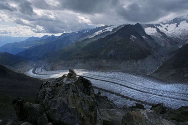 알프스의 빙하가 사라진다? 출처 : Denis Balibouse/Reuter