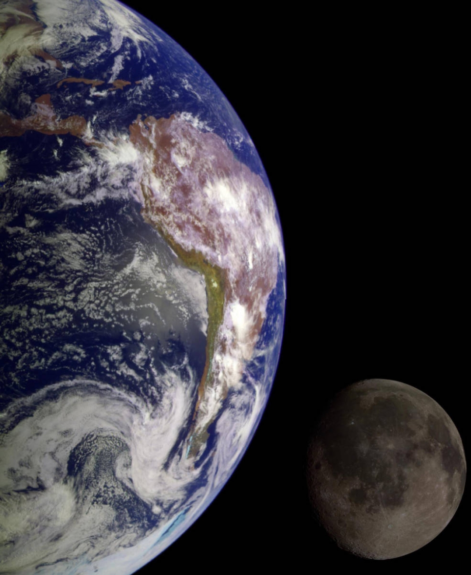 1990년대 갈릴레오 미션으로부터 얻은 두 개의 이미지를 합성했다. 달과 지구는 오랜 역사를 공유하고 있다. 심지어 수십억년 전, 지구와 달은 자기장이 연결돼 있었다. 출처: NASA/JPL/USGS